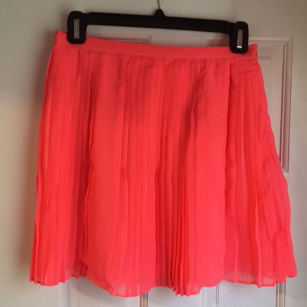 NWT 🏷 Millau Skirt